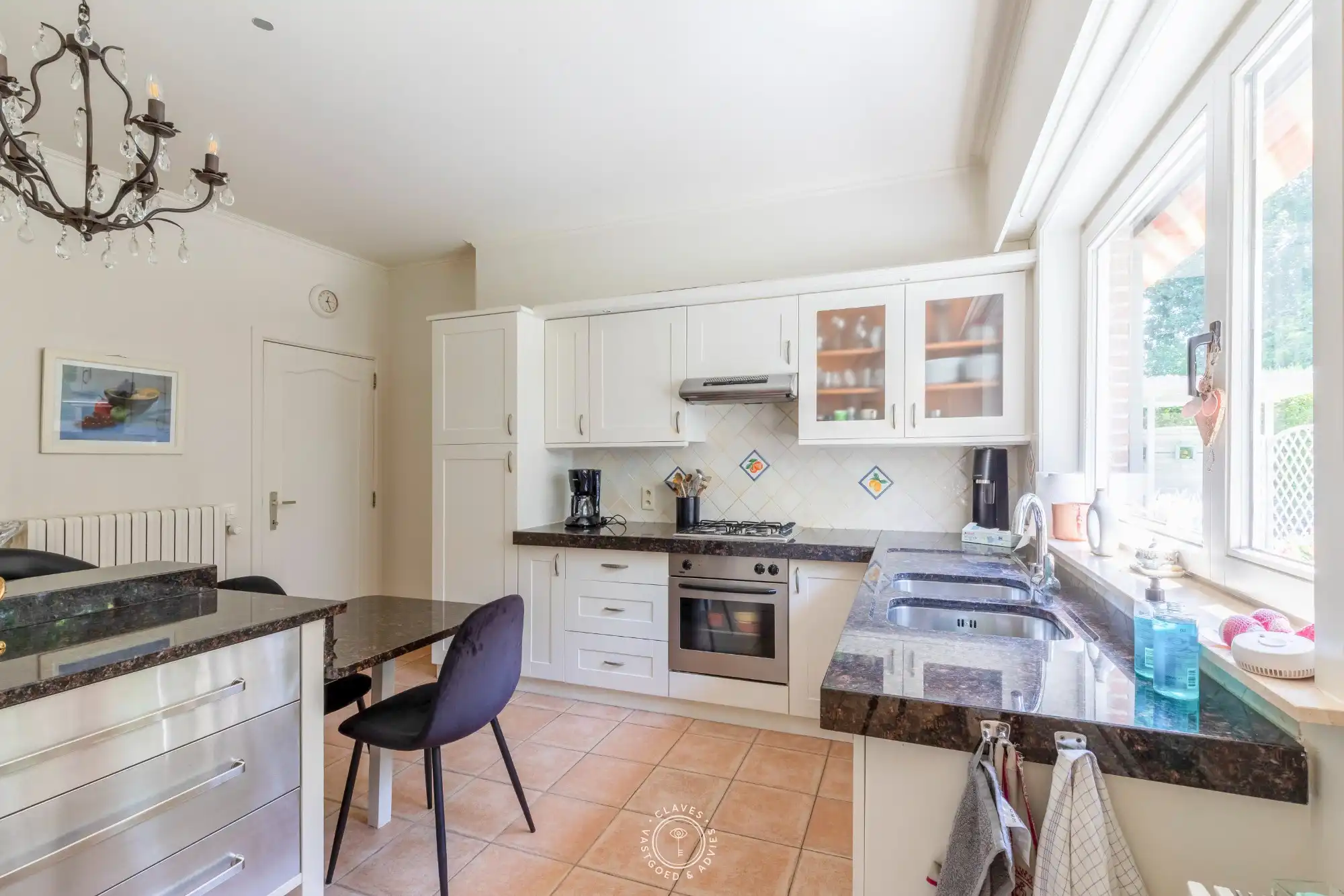 Stijlvol wonen met de allures van een bungalow op een geweldige locatie foto 7
