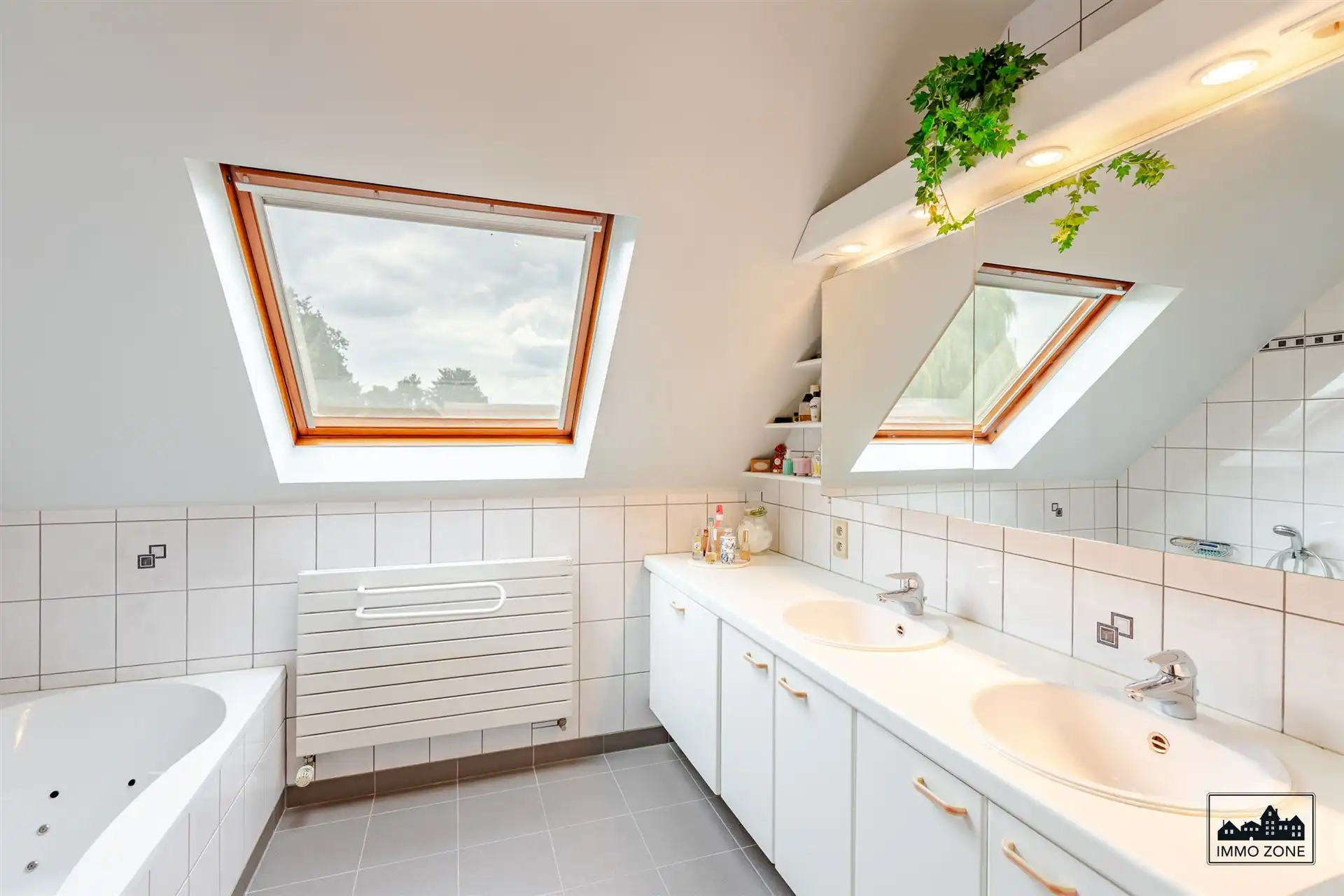 Huis, chalet en ruim magazijn van 375 m2 op toplocatie  foto 14