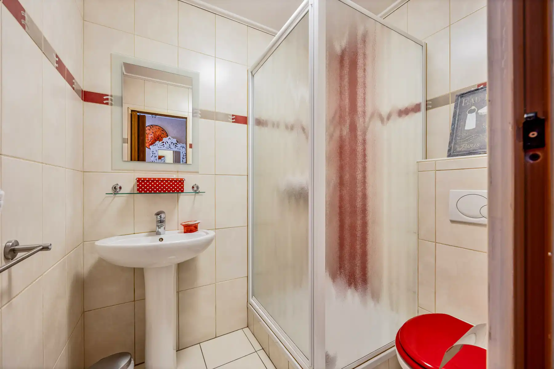 WONING MET 9 KAMERS en 9 BADKAMERS foto 27