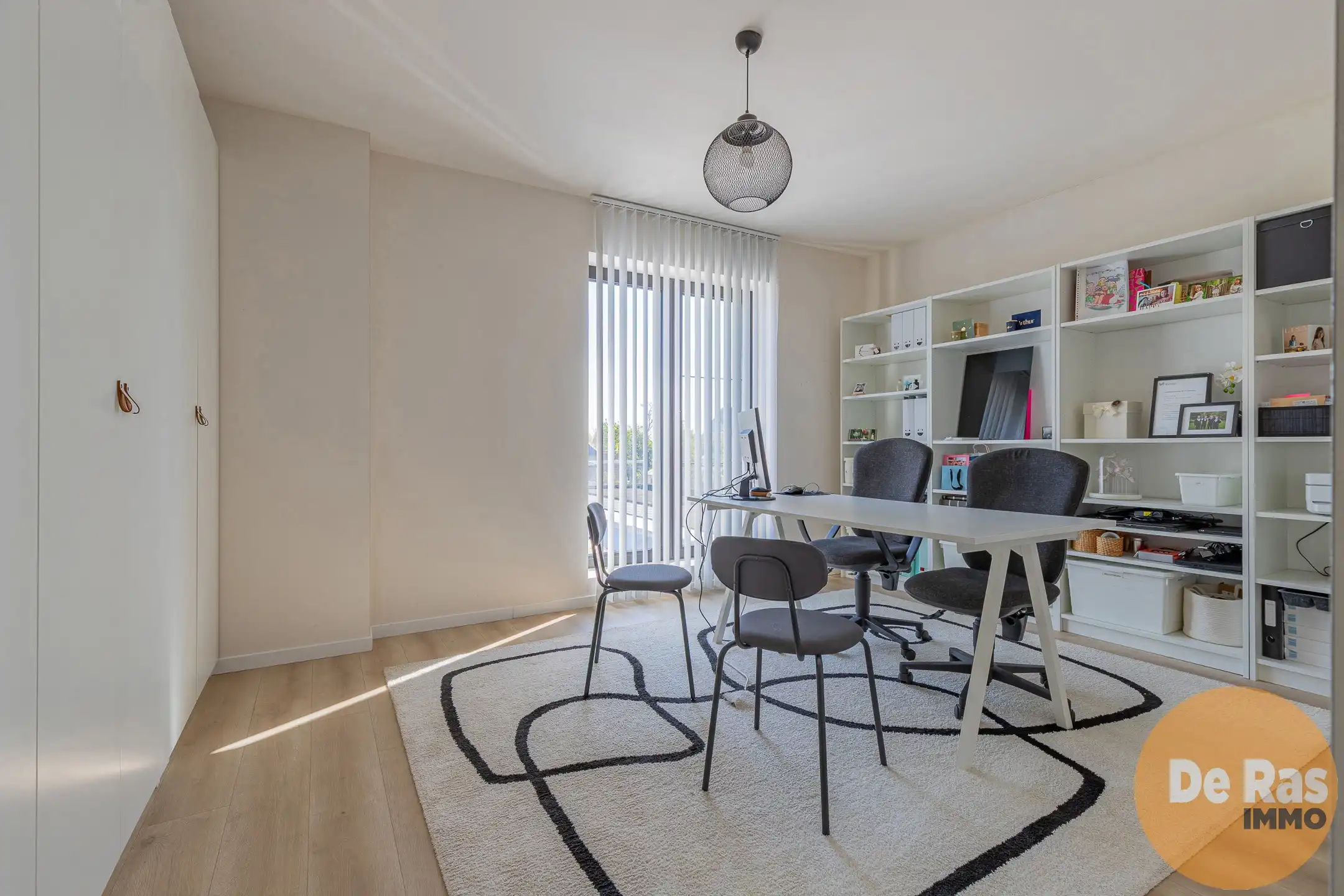 WICHELEN - Exclusief gerenoveerde woning met 4 slaapkamers foto 15