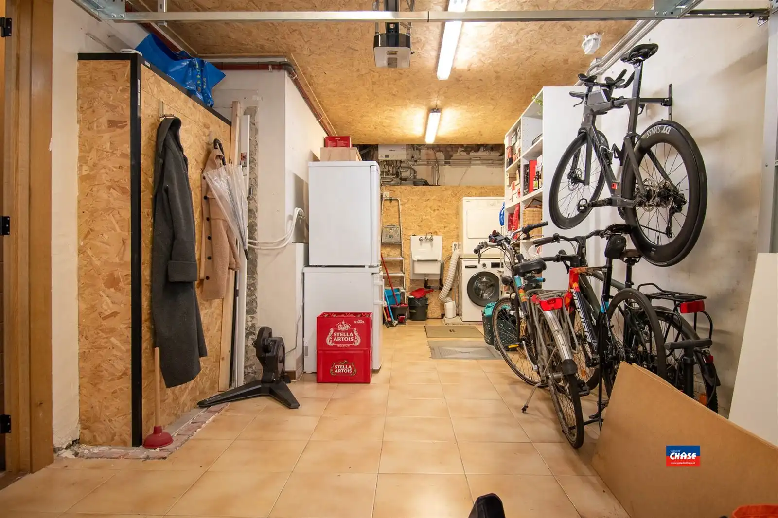 Gerenoveerde gezinswoning foto 22