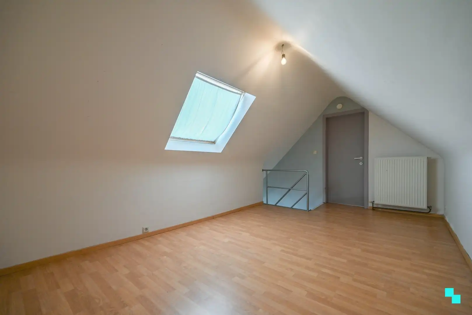 Ruim appartement met garagebox in hartje Izegem foto 17