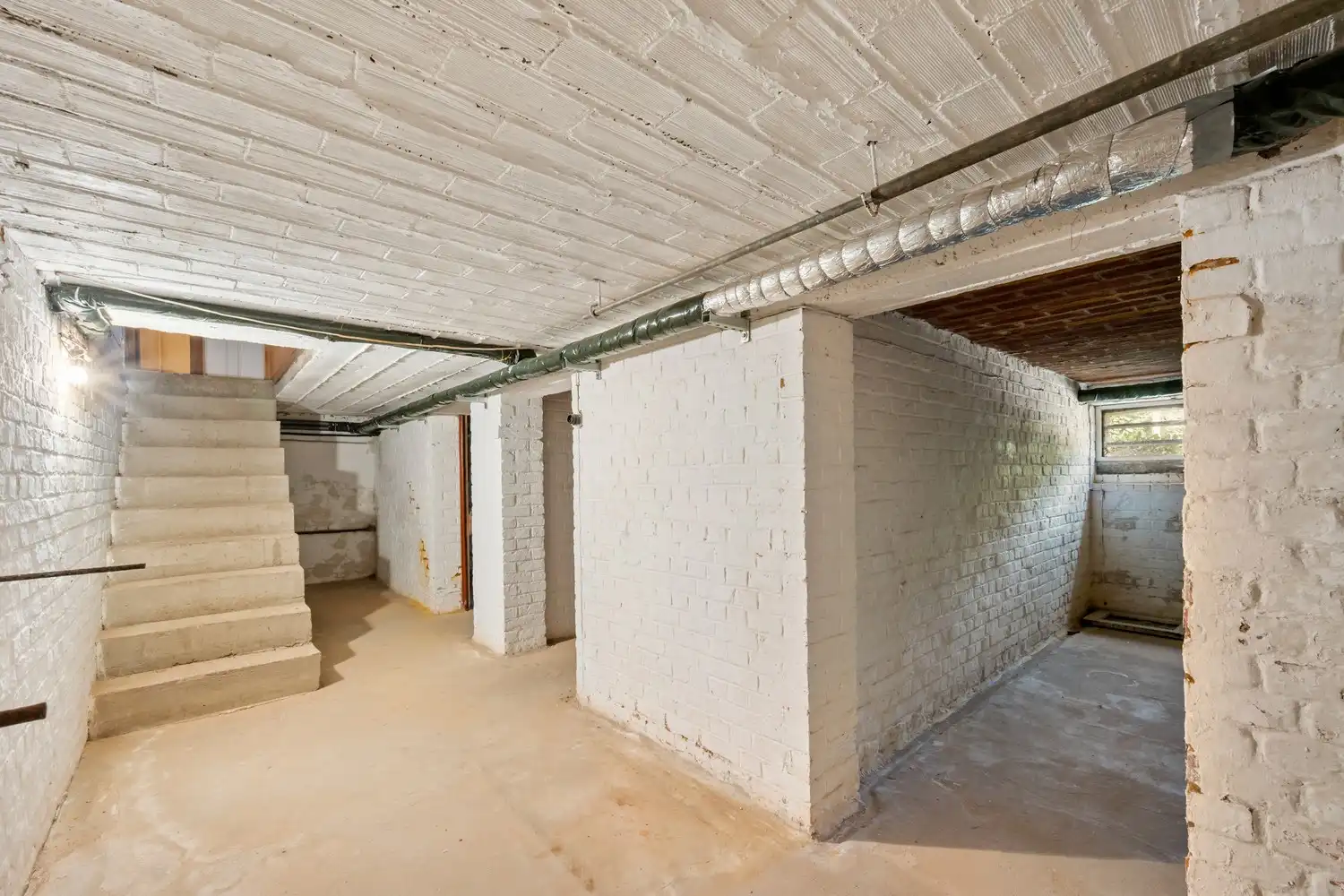 UNIEKE LANDELIJKE EIGENDOM MET WONING, STALLEN EN 15.380 M² GROND – EEN OASE VAN RUST EN RUIMTE IN PAJOTTEGEM foto 32