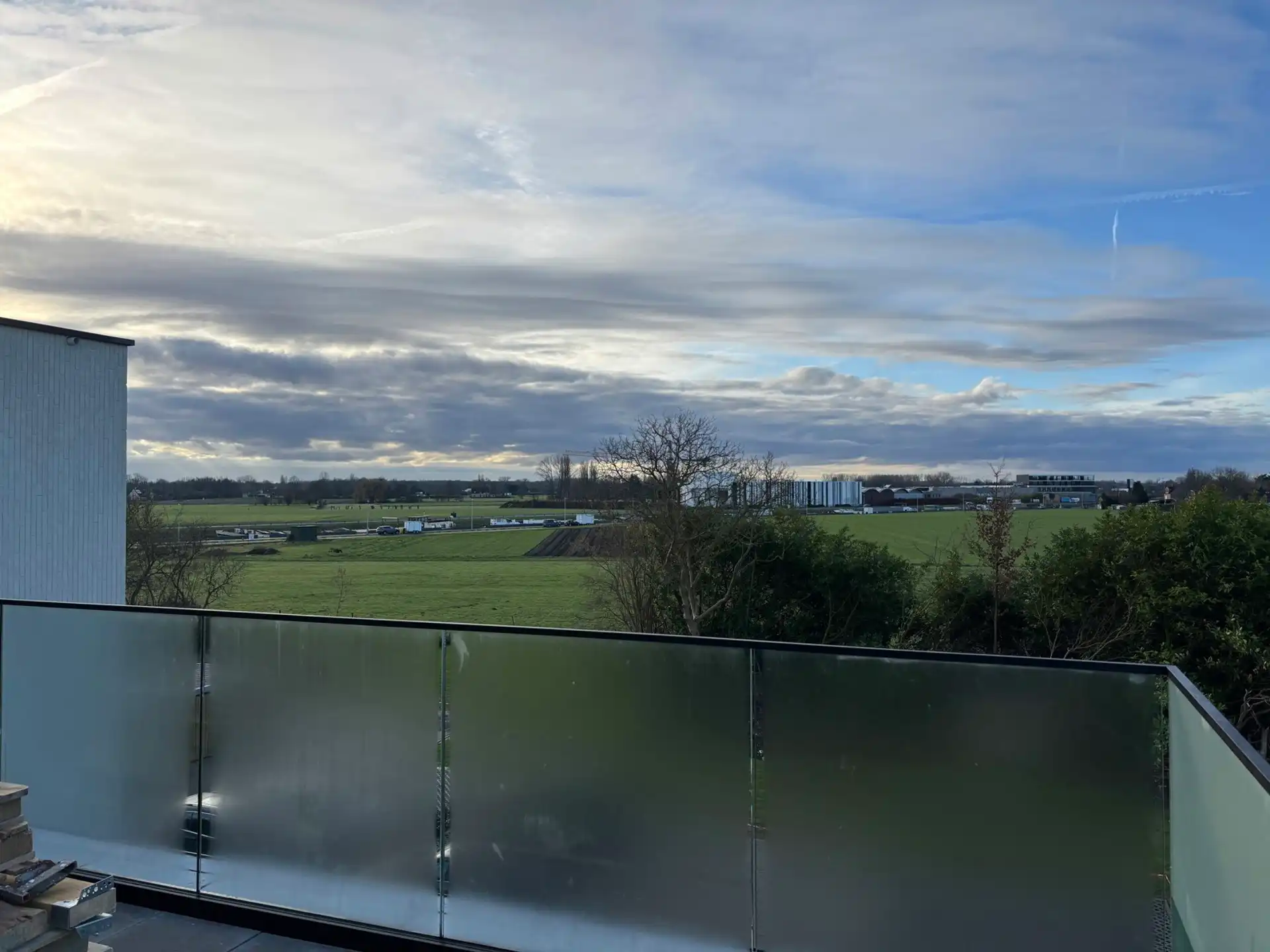 Rooftop horecagelegenheid met veel lichtinval foto 9