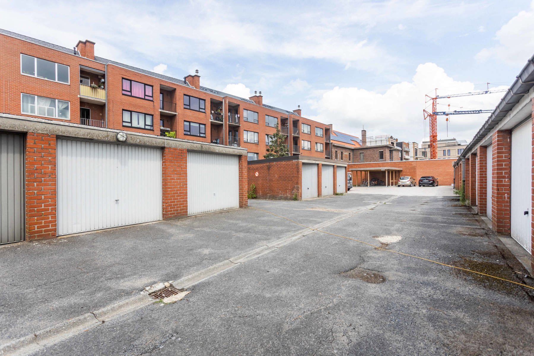 Te Koop: 2-slpk appartement met garage foto 14
