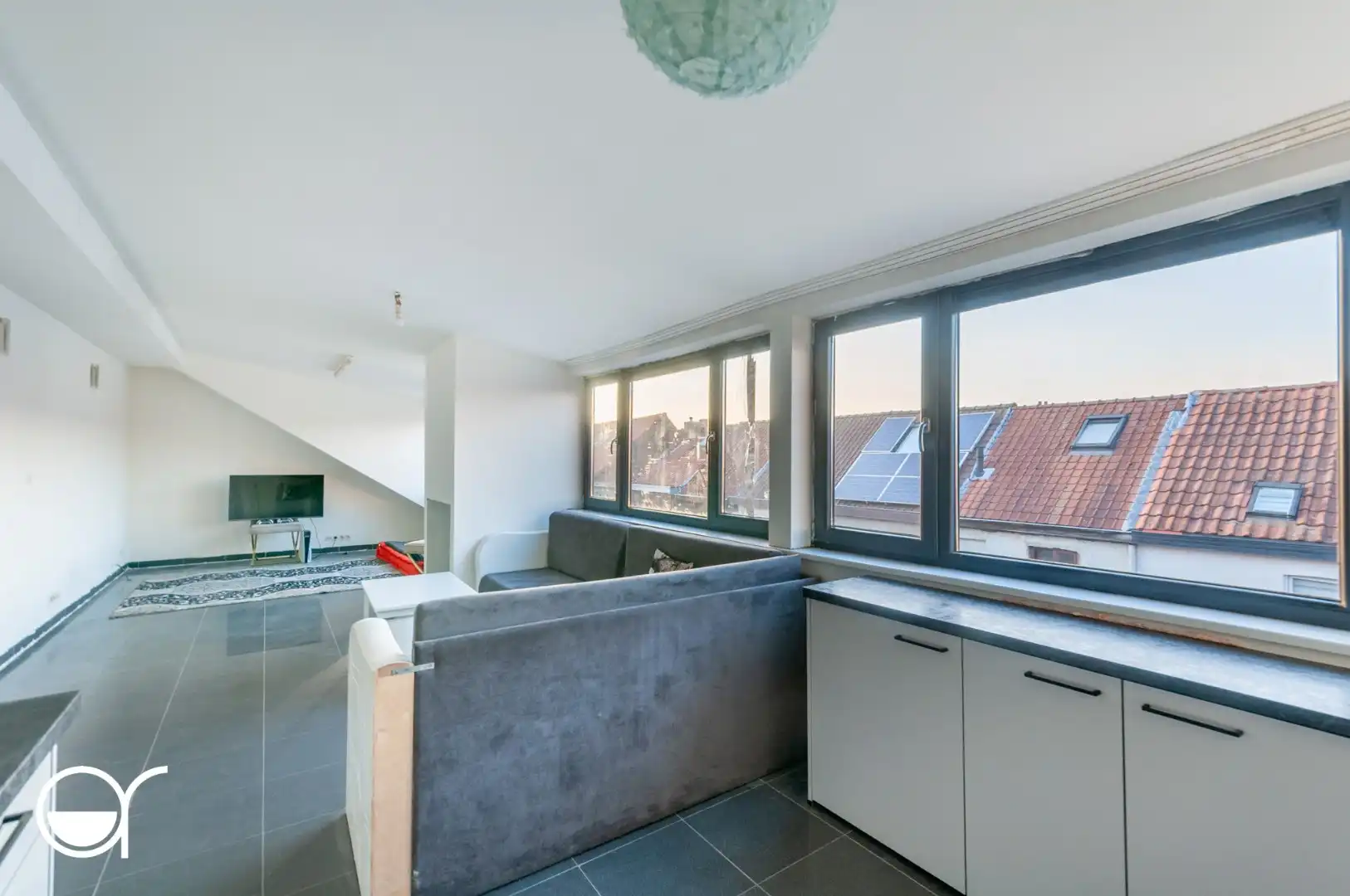 Centraal gelegen 2- slaapkamerappartement aan het nieuw gerechtshof foto 9