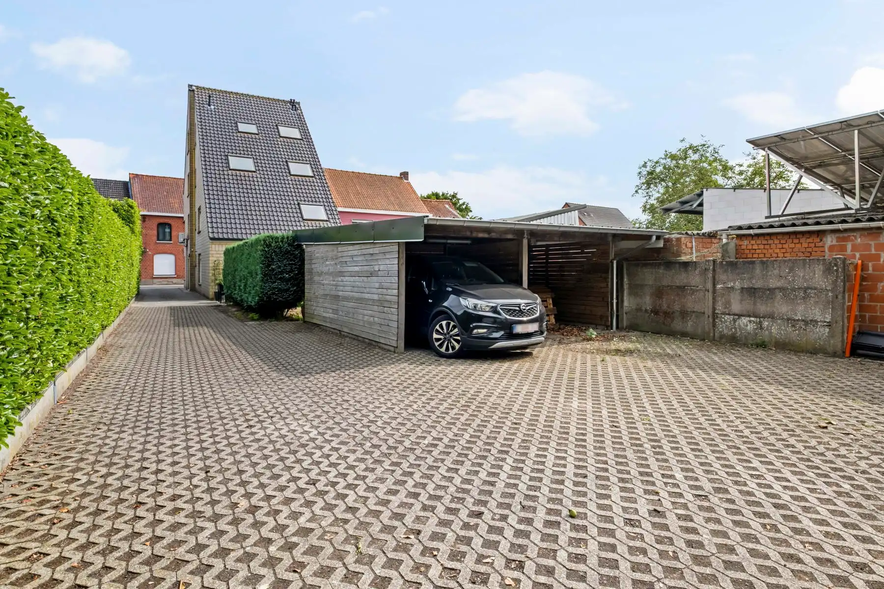 Ruim appartement rustig gelegen in Ruddervoorde Incl. garage foto 12