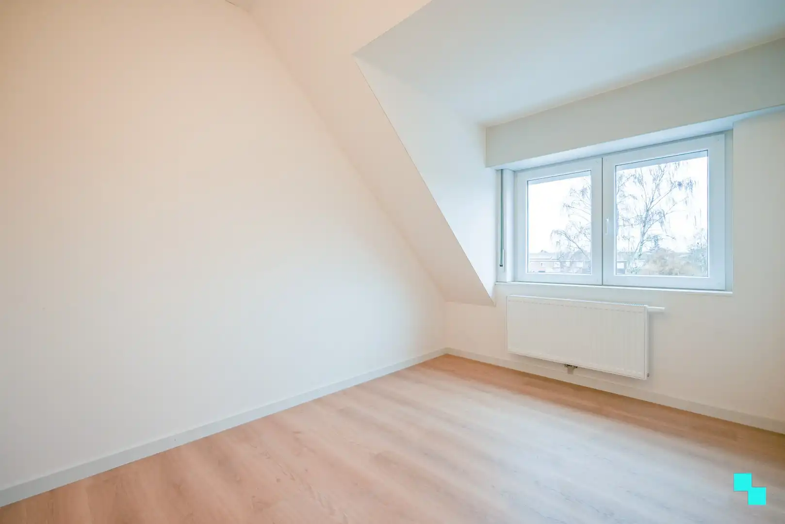 Ruime, instapklare woning met 4 slaapkamers nabij het centrum van Izegem foto 19