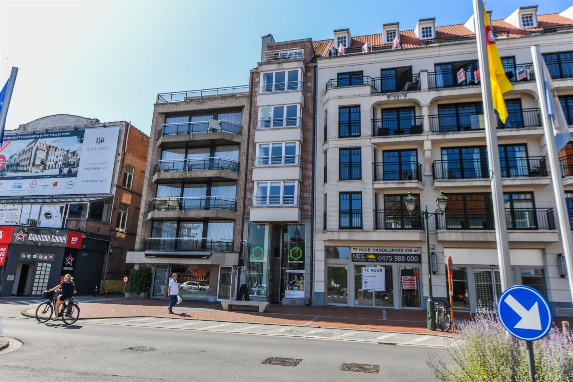 Duplex appartement met open zicht gelegen op de Lippenslaan ter hoogte v.h. Verweeplein. foto 14