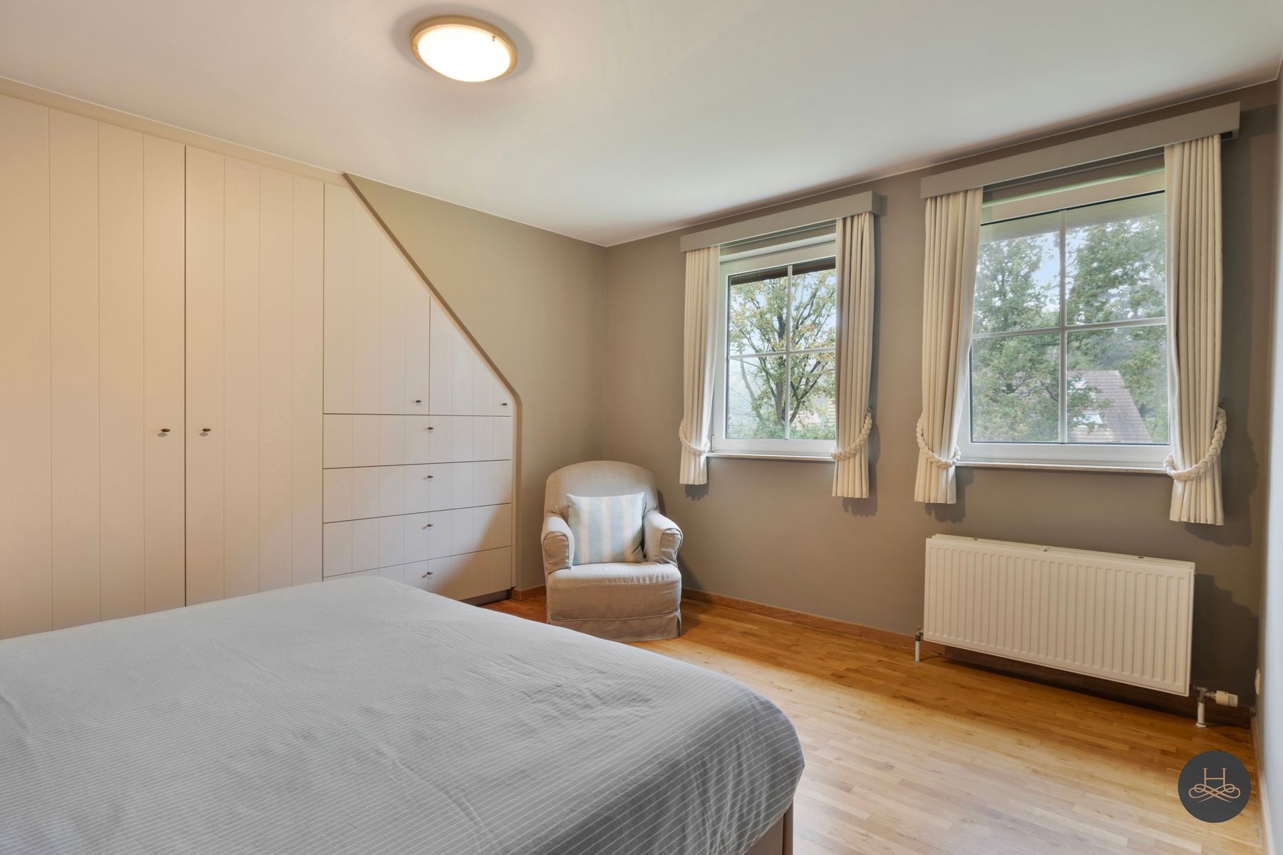 Karaktervolle villa met prachtige parktuin foto 16