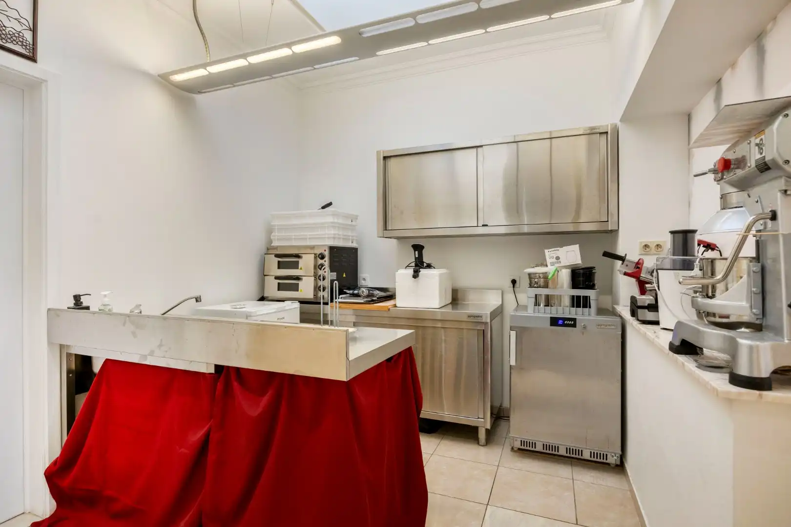 Woning met 3 ruime slaapkamers, bureau, tuin , kelder en zolder in Kessel-Lo! - EPC 198 kWh/m² - bewoonbare opp. 233 m² foto 12