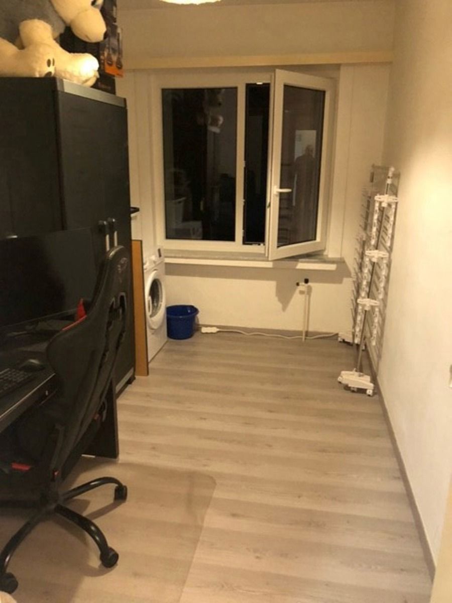 Gezellig 2 slaapkamer appartement met garage! foto 8