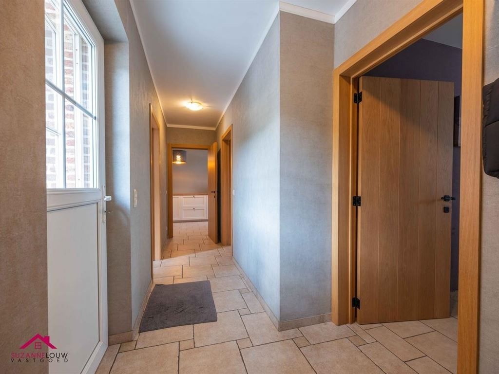 Hoogwaardig afgewerkte, landelijke villawoning foto 23