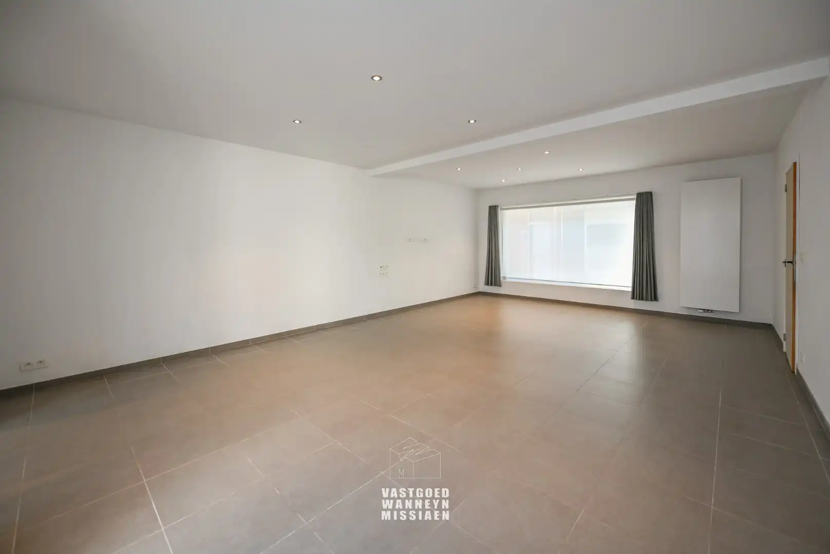 Instapklare woning met 3 slaapkamers en ruime berging/garage in centrum Wingene  foto 6