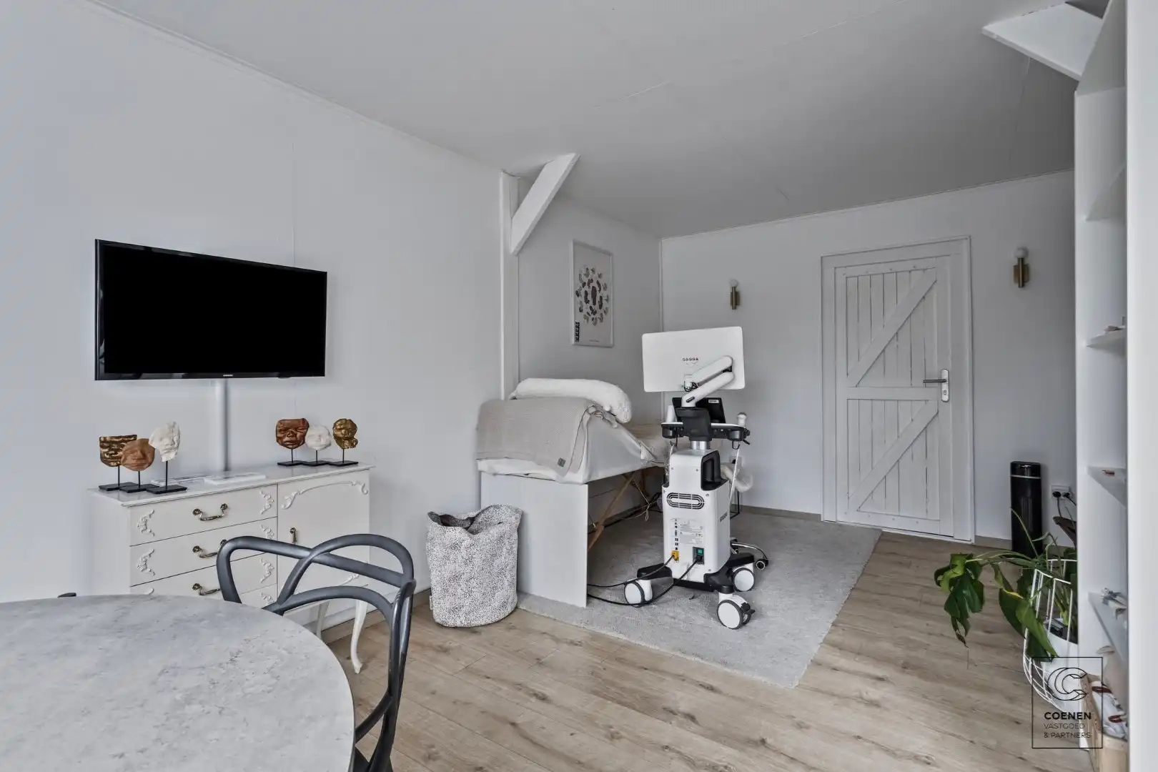 Prachtig verder af te werken HOB van 320 m² in een doodlopende straat! foto 32