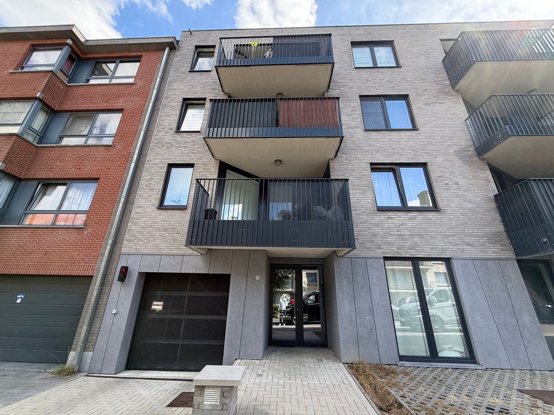 WEMMEL - Exclusief BEN-appartement op toplocatie. foto {{pictureIndex}}