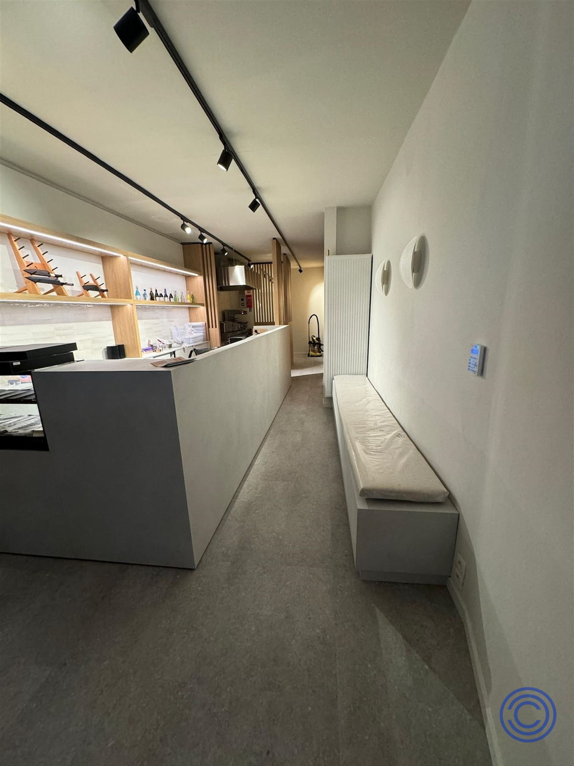 High-end horecapand van ca. 65m² op uitstekende locatie! foto 3