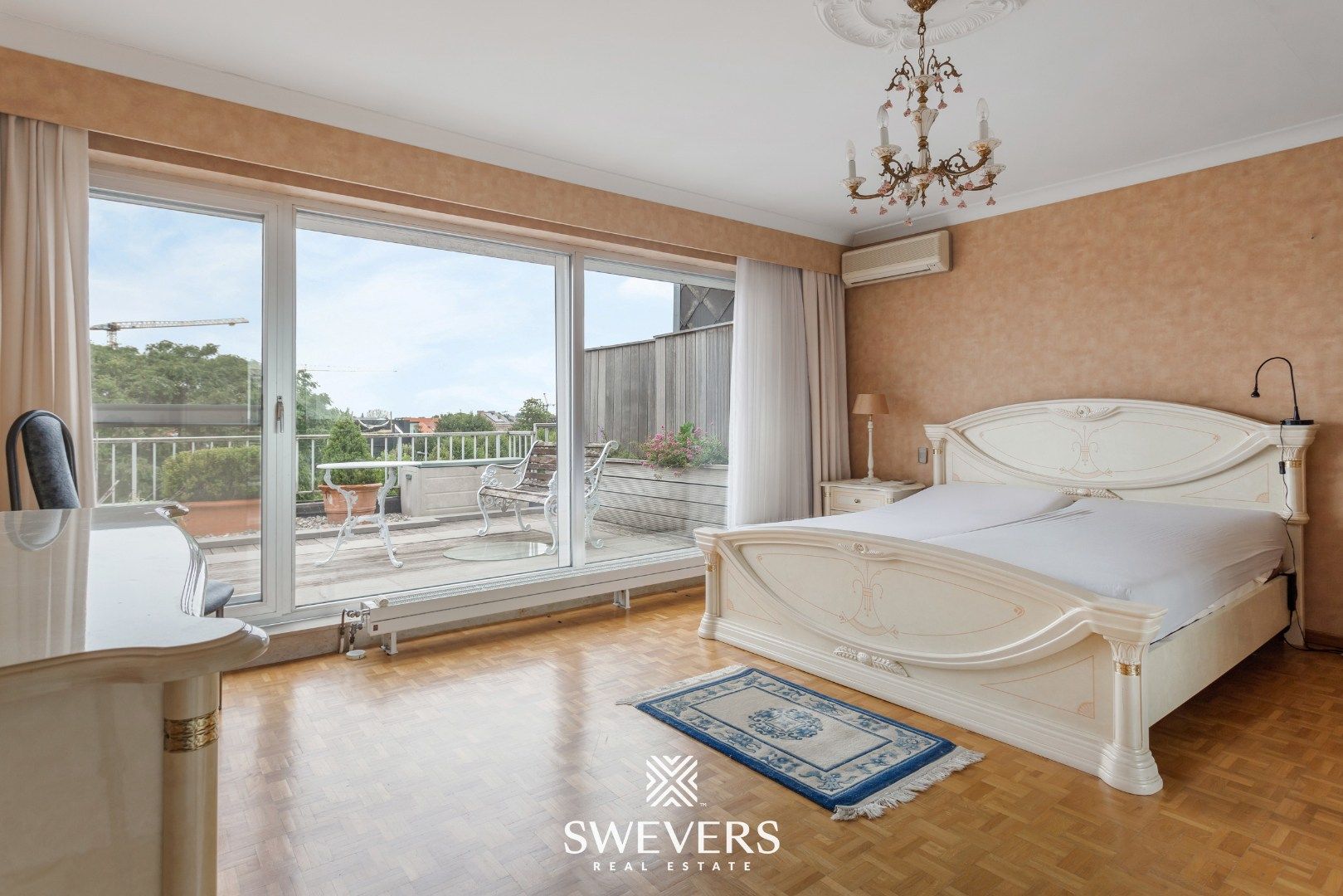 Penthouse met twee riante terrassen in het hart van Sint-Truiden foto 11