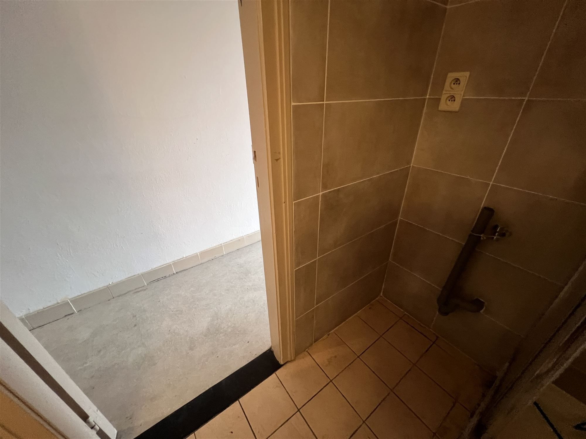 Opbrengsteigendom met 4 appartementen en tuin foto 8