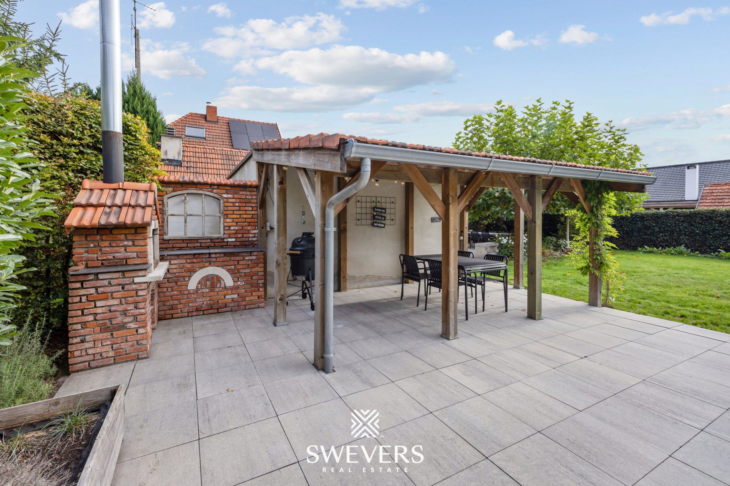 Gerenoveerde woning op 27 are en vergunde stal van 147 m² foto 27