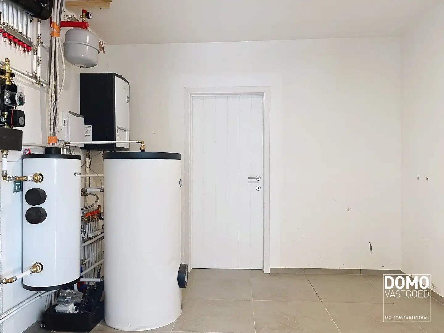 MODERNE NIEUWBOUWWONING MET 3 SLAAPKAMERS TE KORTENAKEN foto 8