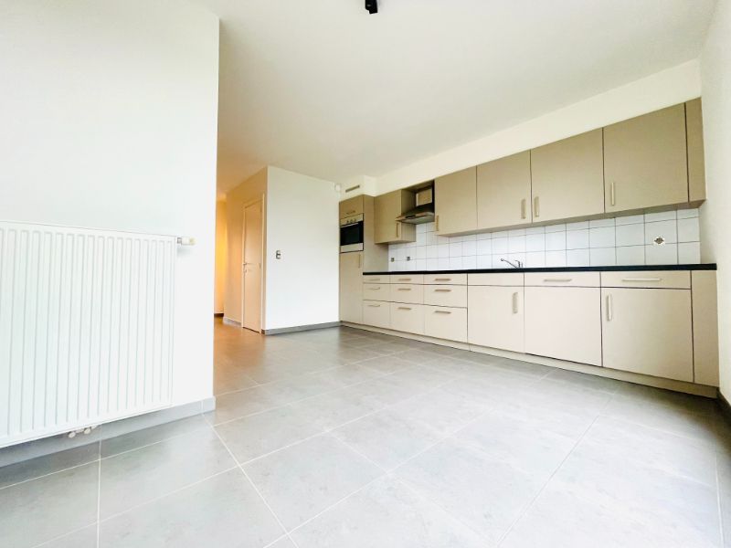 Ruim instapklaar duplex-appartement met autostandplaats foto 8