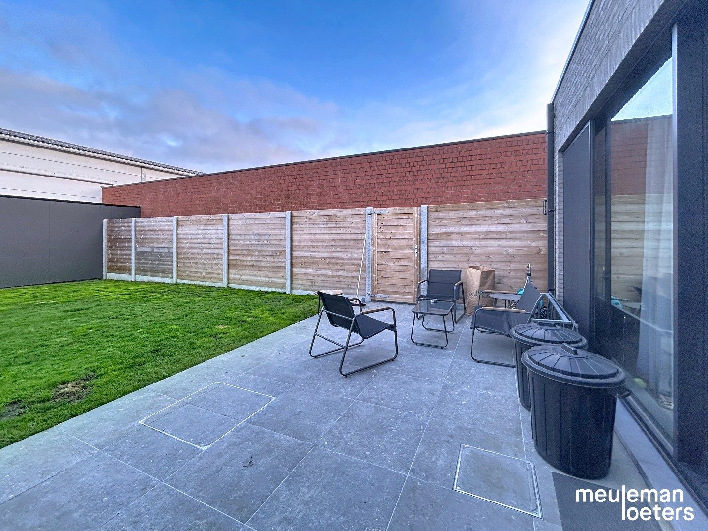 Recent appartement met topafwerking foto 2