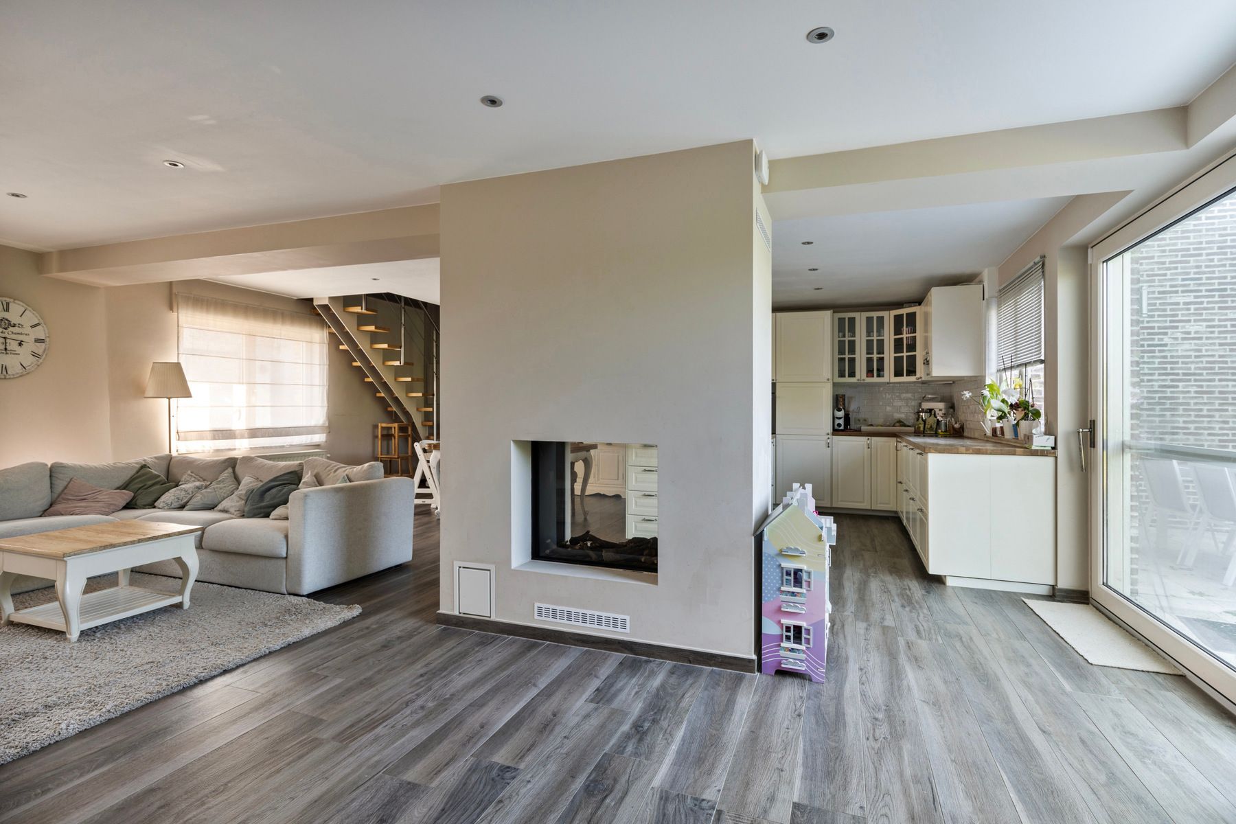 Verrassend ruime instapklare woning met 3 slaapkamers foto 2