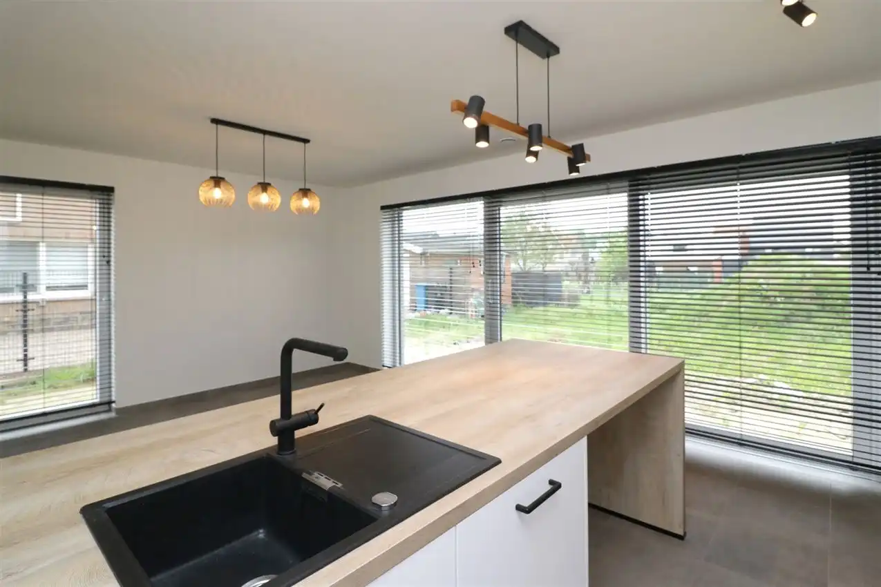 Nieuwbouw (A+) met 3 slaapkamers en mooie tuin op centrale ligging foto 9