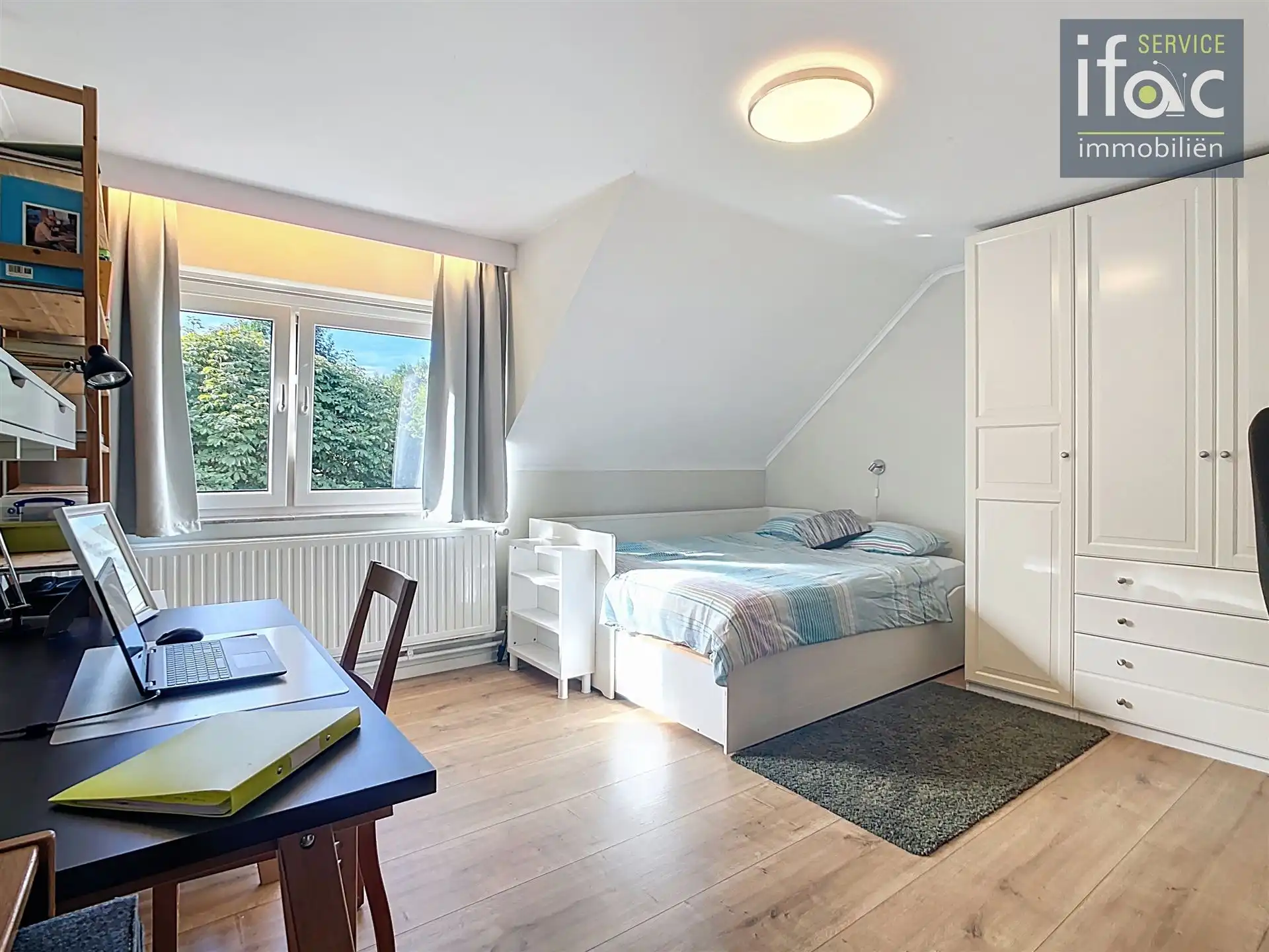 Fantastische villa met 3 slpk en bijbouw in tuin foto 20