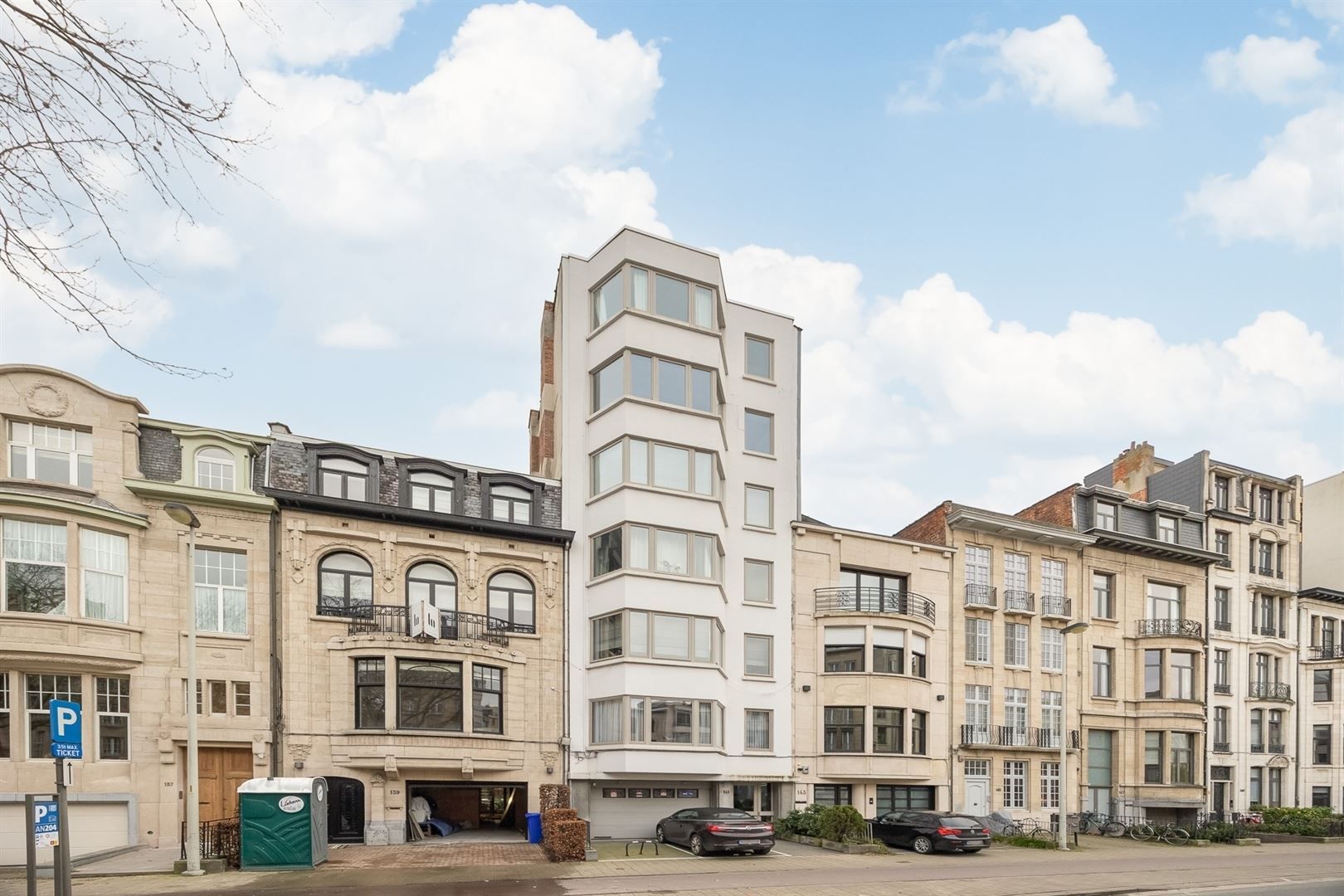 Te renoveren gelijkvloers kantoor/praktijk met tuin op toplocatie in Antwerpen

 foto 14
