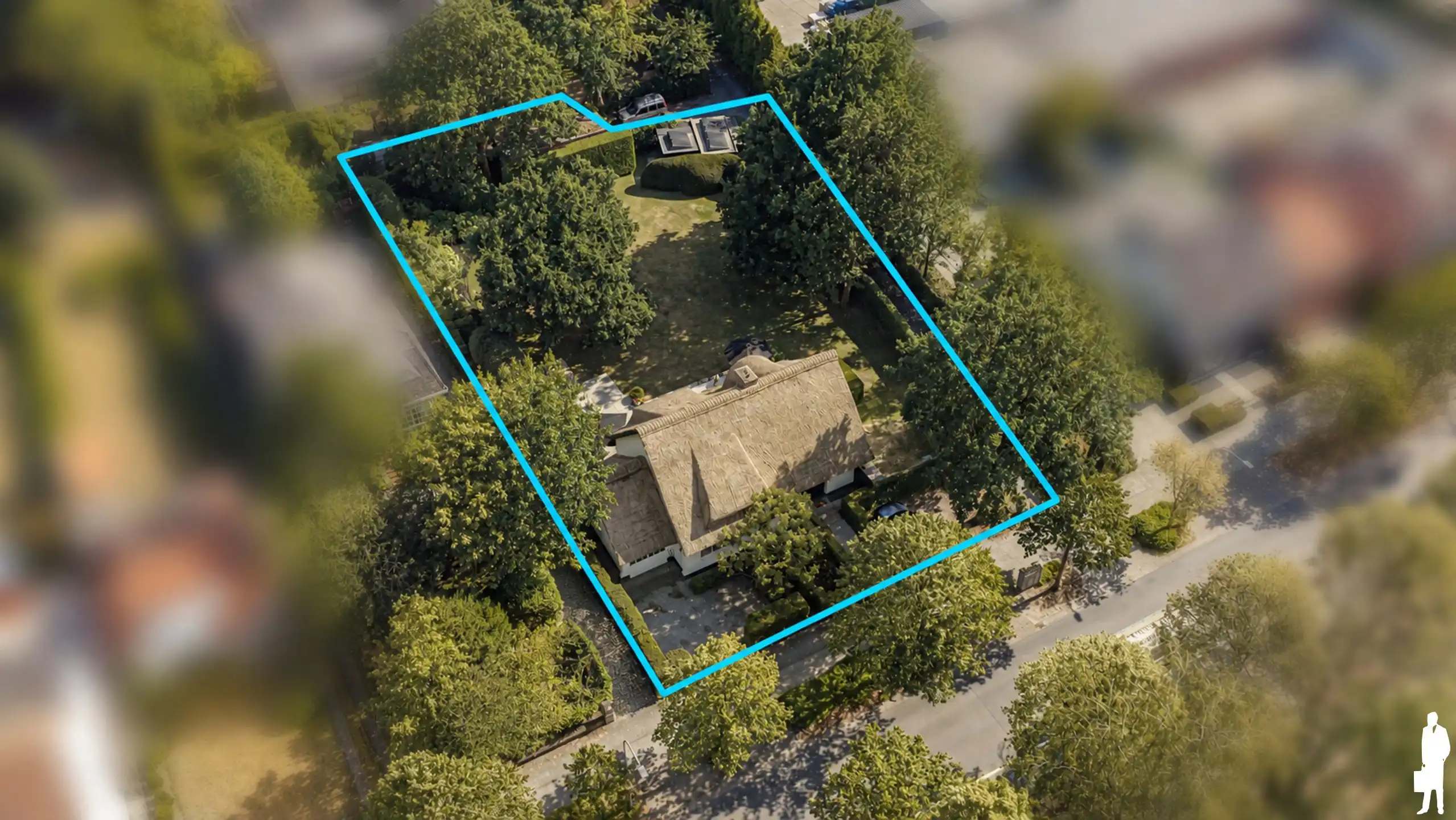 Charmante lichtrijke woning, met prachtige aangelegde tuin! foto 17