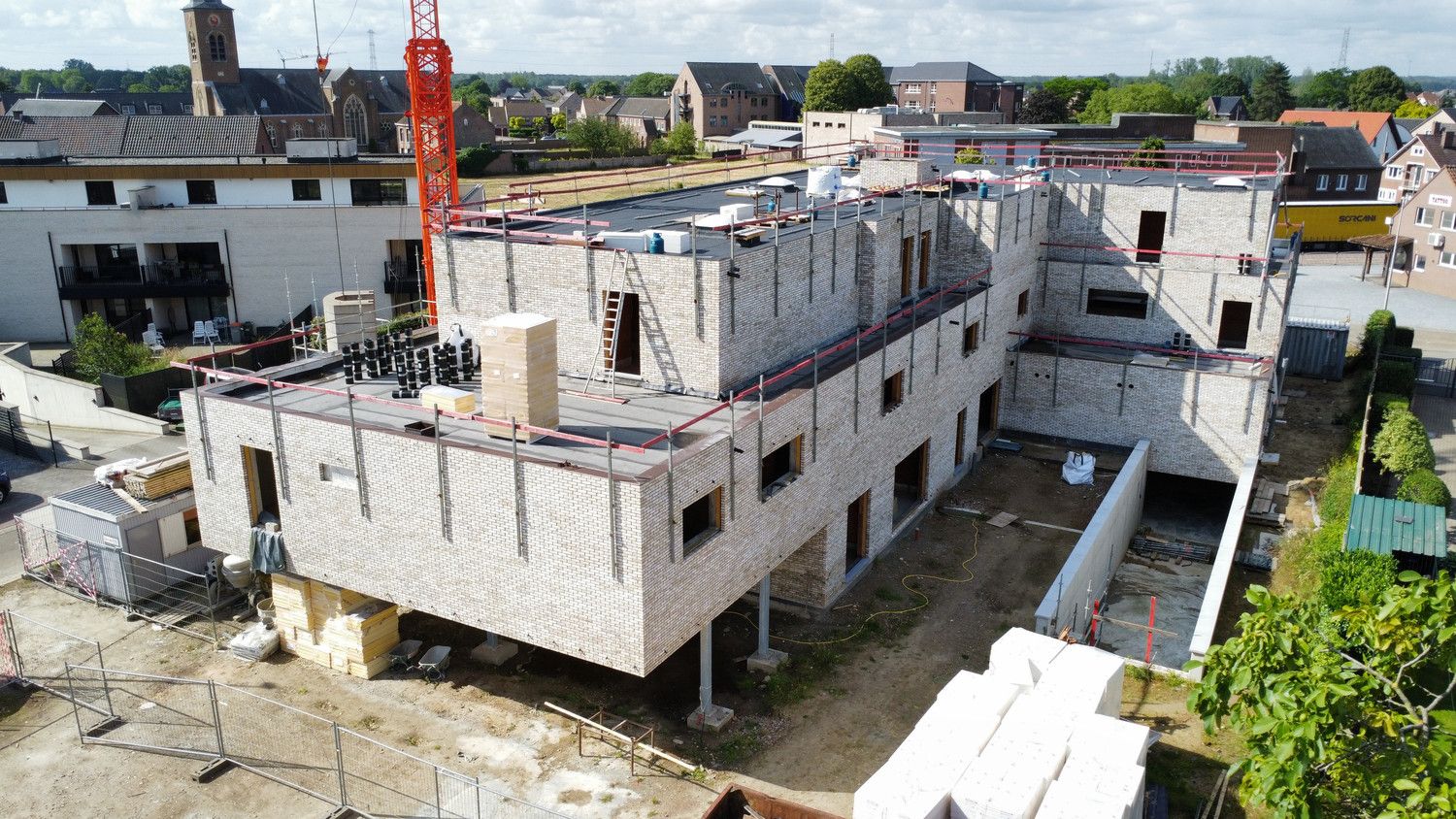 Instapklaar nieuwbouw appartement met 2 slaapkamers, terras, autostaanplaats en berging te Kinrooi foto 12