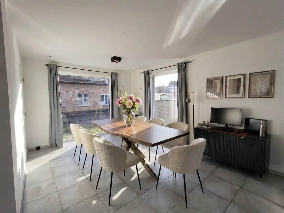 NIEUWBOUWWONING IN HARTJE POESELE MET 3 SLPKS, TUIN & CARPORT foto 3