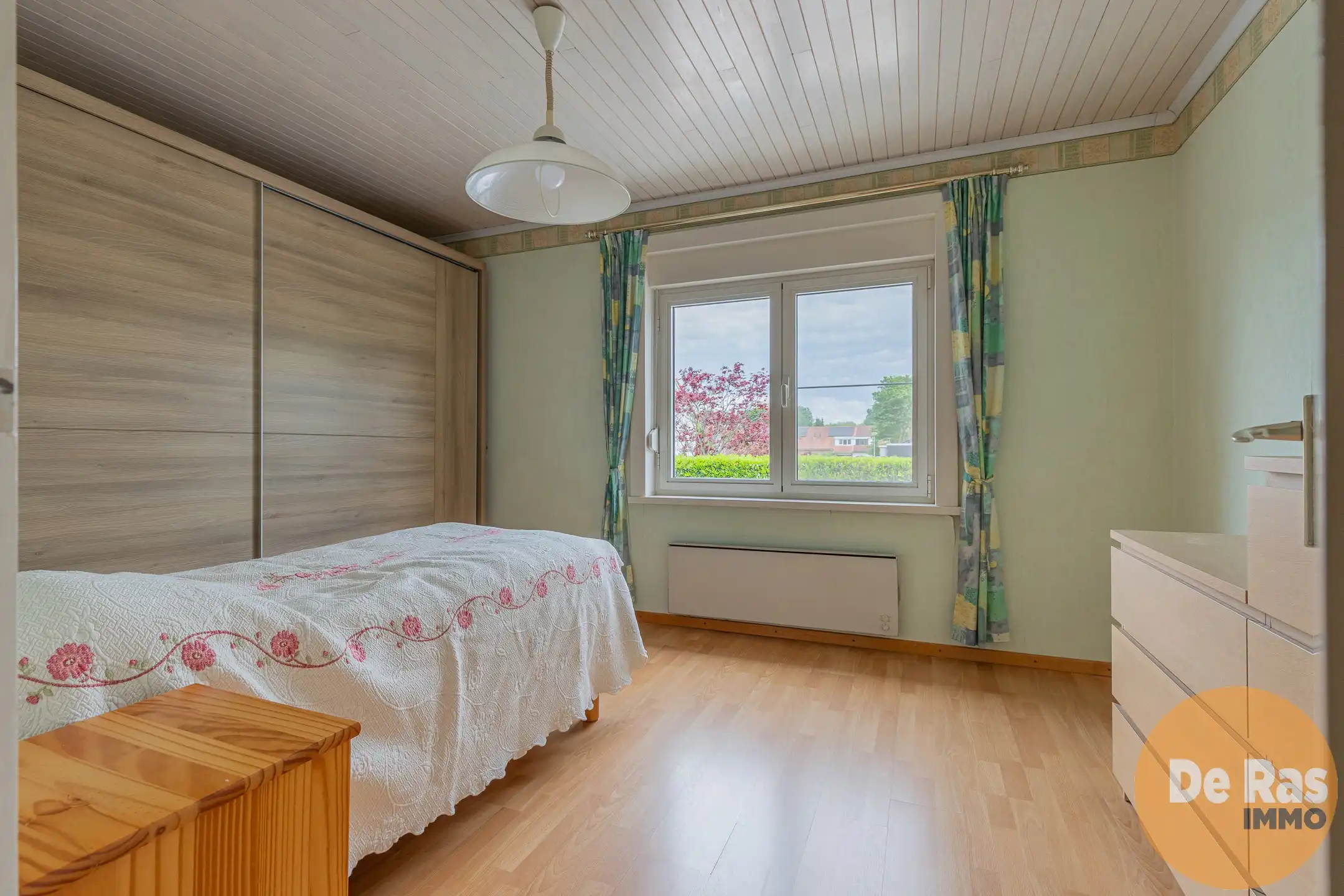 MERE- Leuke halfopen bebouwing in een rustige omgeving foto 18