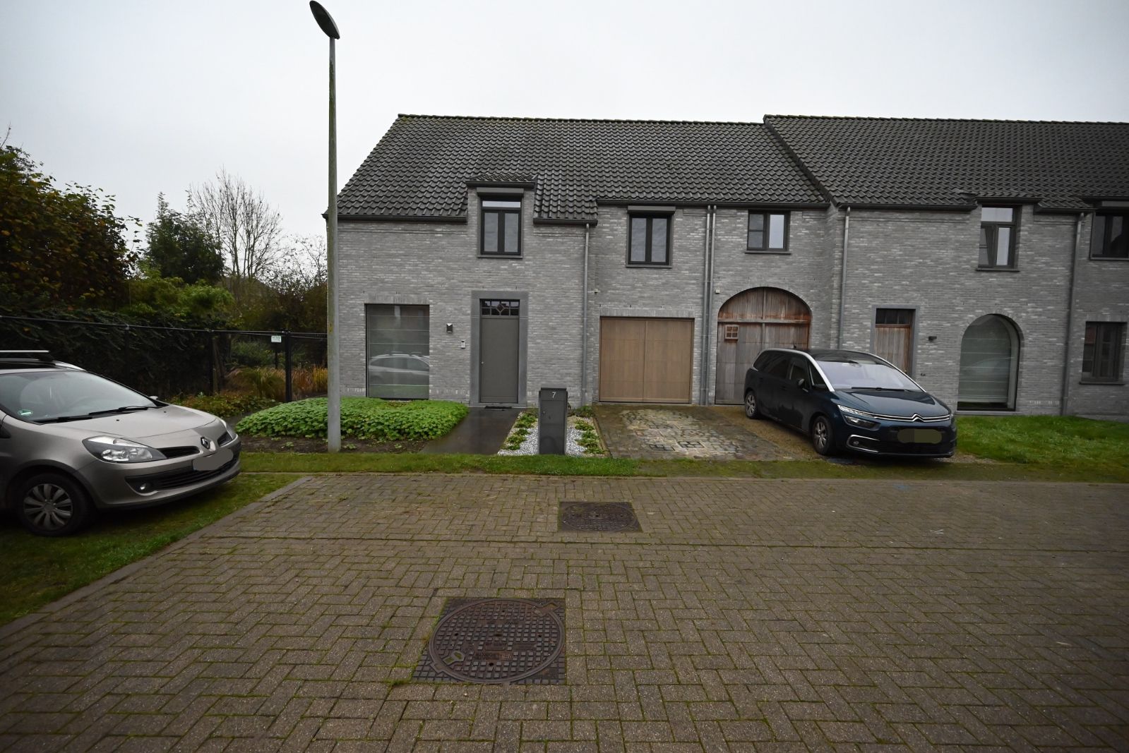 Prachtig afgewerkte woning in doodlopende straat foto 15