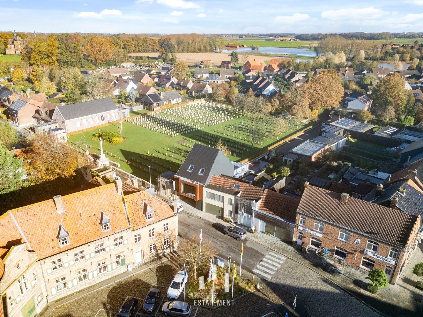 Modern commercieel handelspand in Vlamertinge, bouwjaar 2015, met energielabel A en ruime perceel- en bewoonbare oppervlakte foto 2