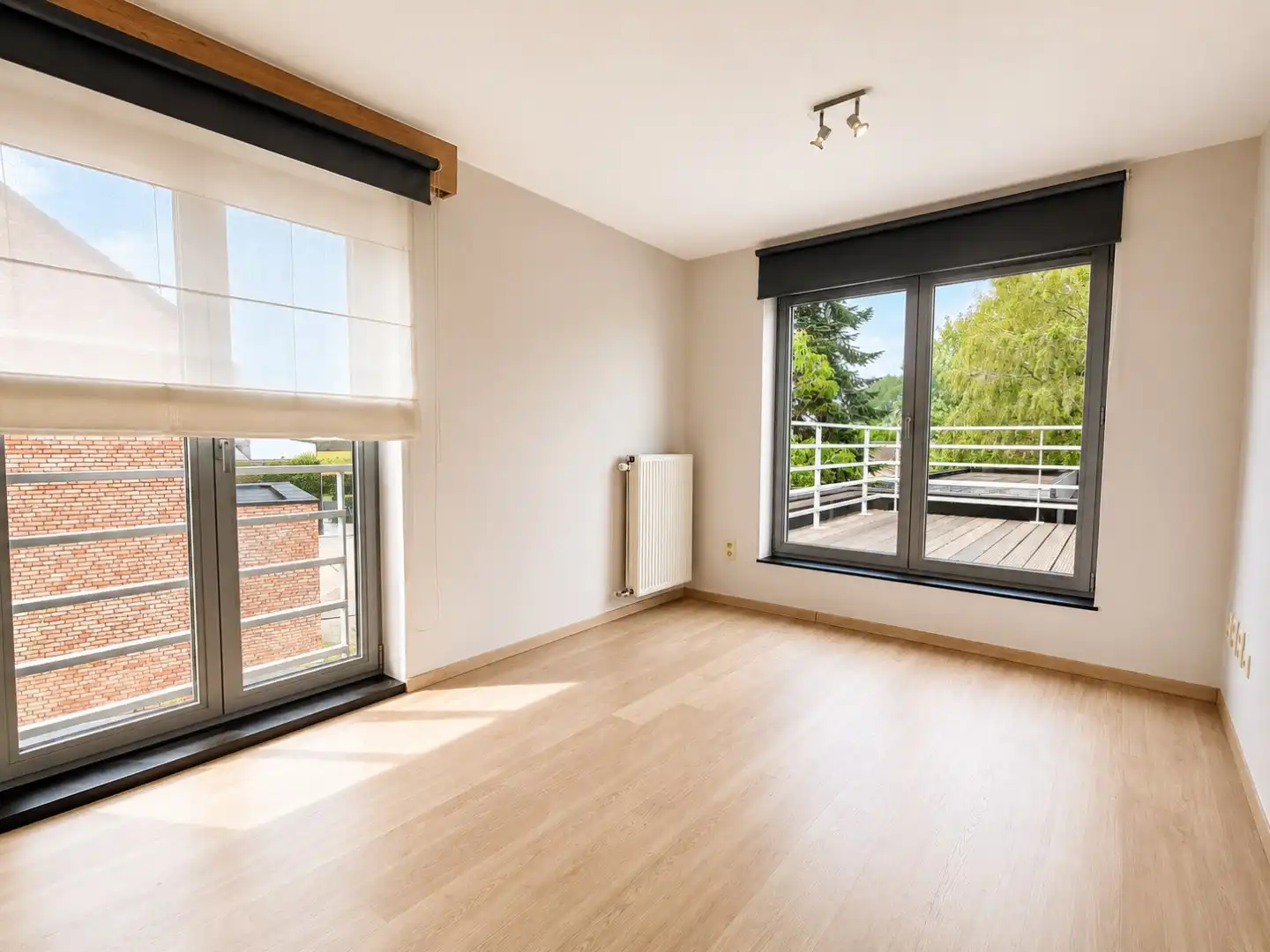 Ruime halfopen bebouwing met garage en 3 slaapkamers in Sint-Niklaas foto 9