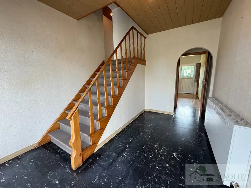 Zeer rustig gelegen split-level woning op  7a80ca foto 3