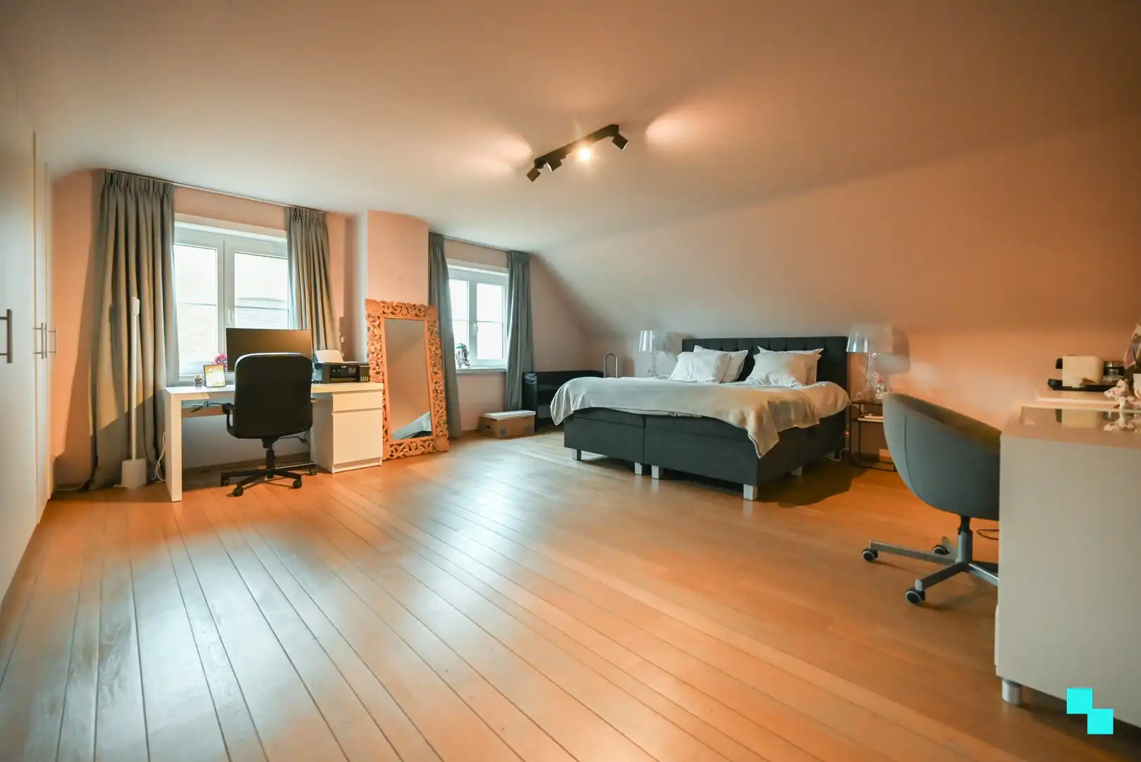 Eengezinswoning met vier slaapkamers in doodlopende straat foto 25