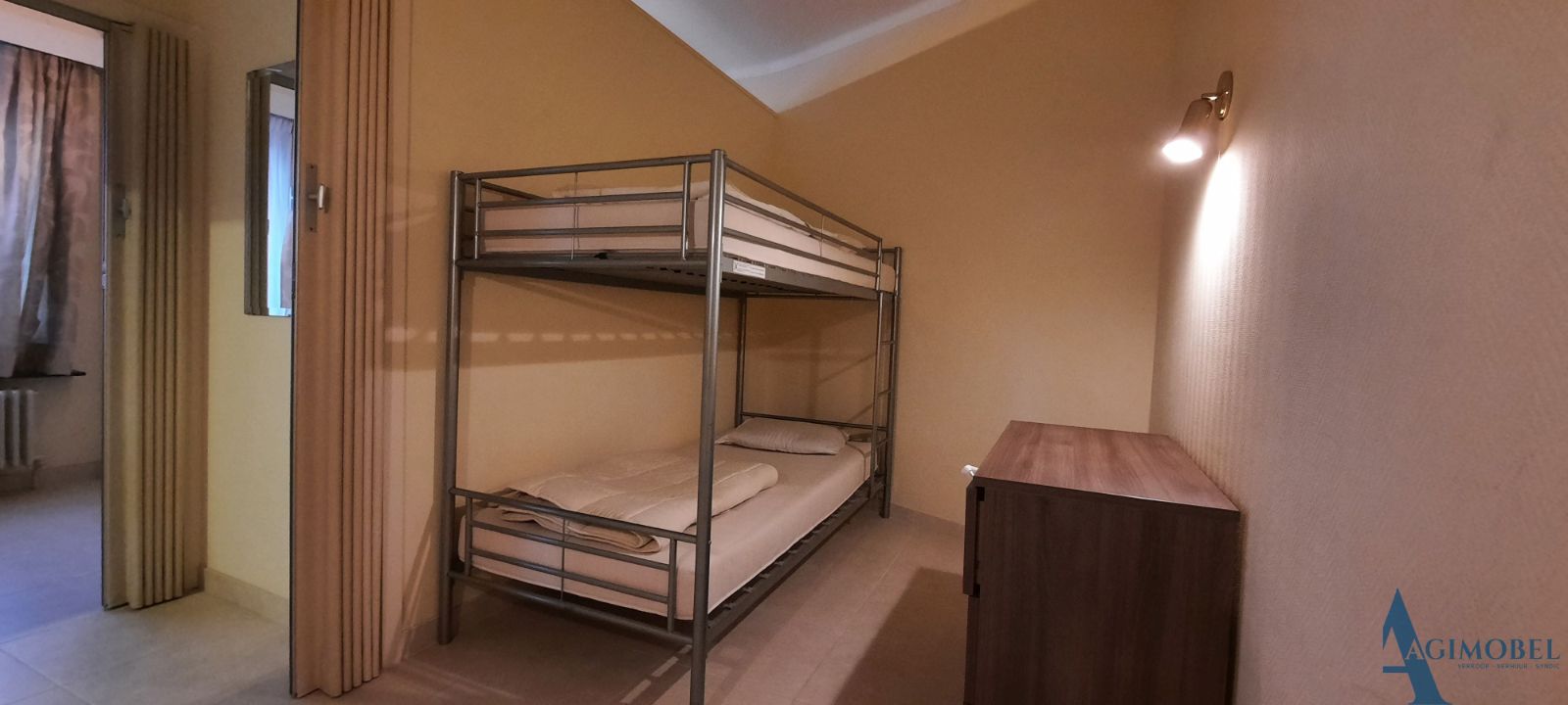 Functioneel gelijkvloers appartement op de Zeedijk te Knokke . foto 8