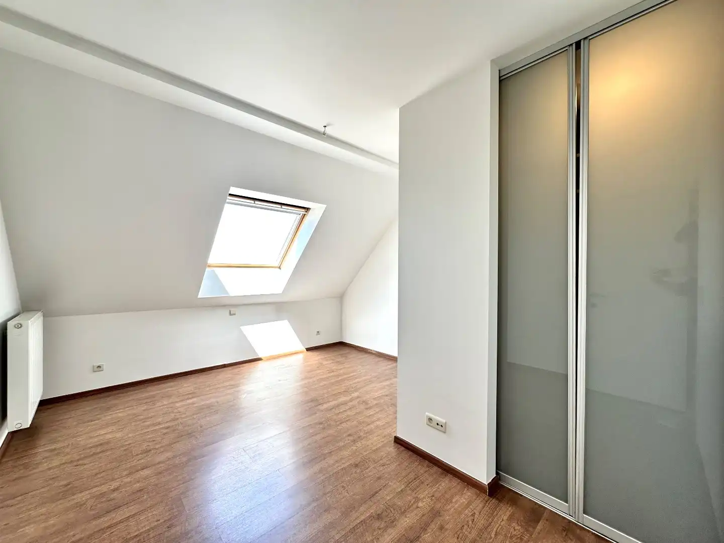 Ruim duplex appartement met 3 slaapkamers in hartje Bilzen-Hoeselt foto 17