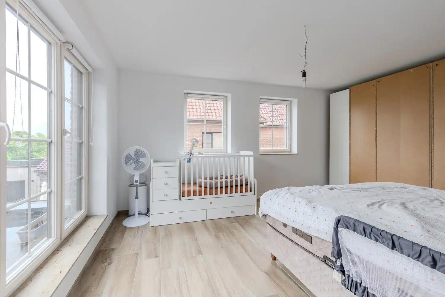 Ruime woning  op een perceel van 7a62ca met 5 slaapkamers en 2 badkamers in Stokkem foto 27