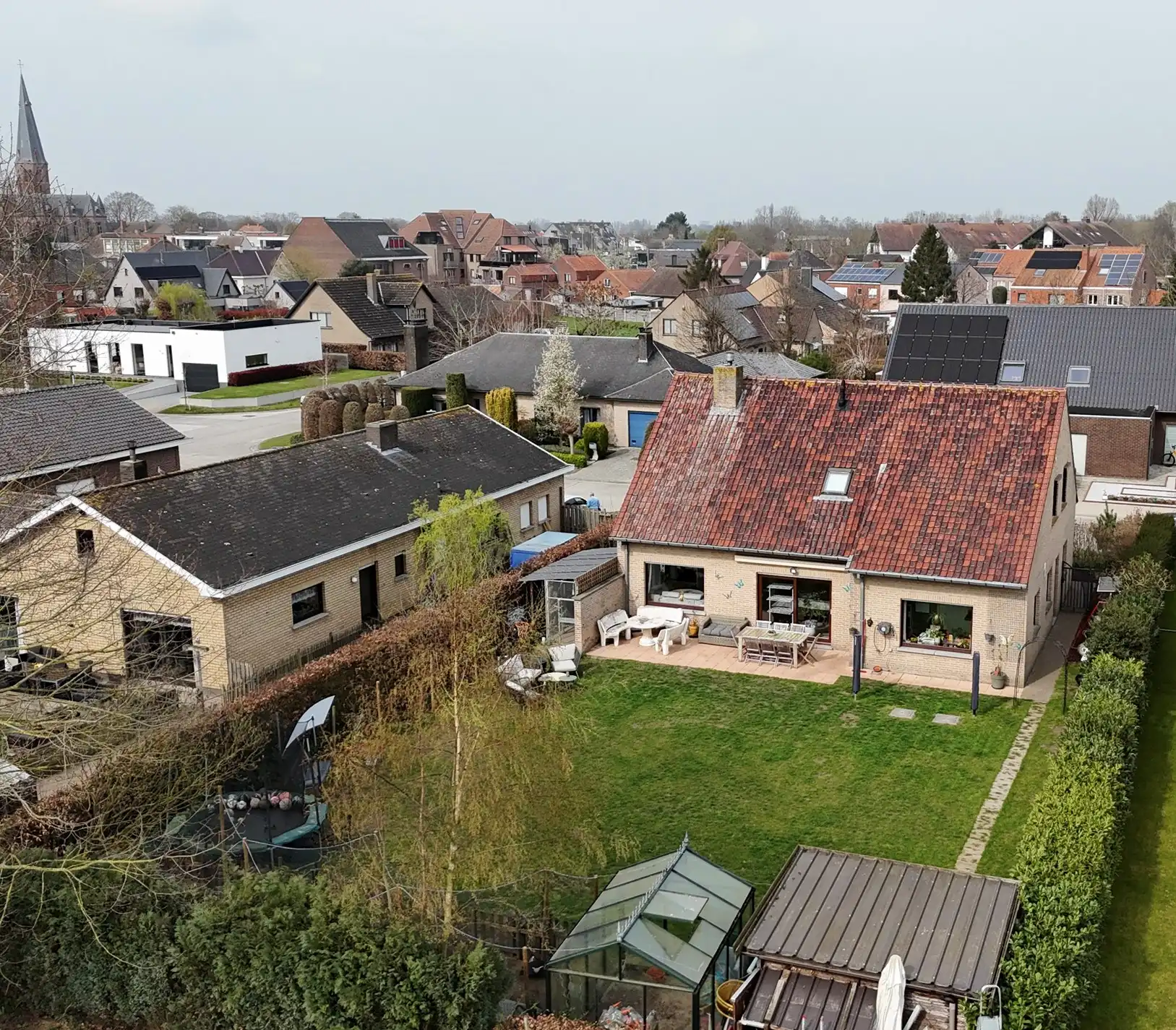 Alleenstaande instapklare gezinswoning met 5 slaapkamers zuidgerichte tuin en garage te Koekelare foto 29