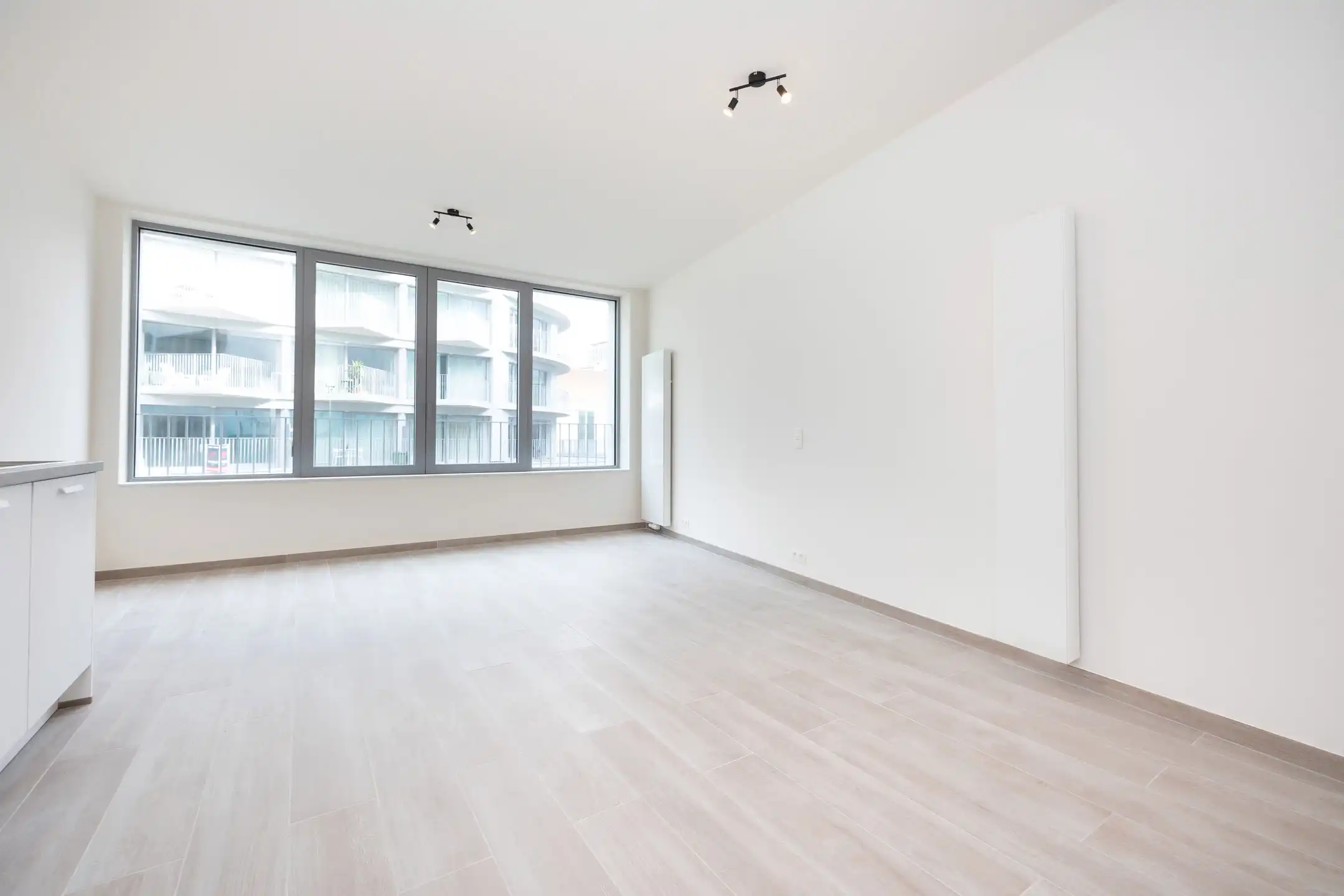 Studio in een recent gebouwd complex foto 2