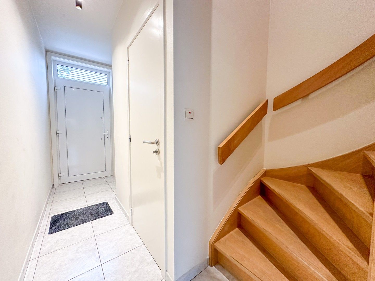 Thuis komen in Eeklo – instapklare woning met tuin foto 6