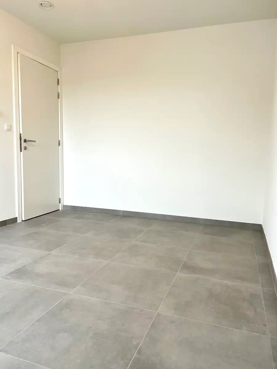 Te huur: Penthouse met ruim terras in hartje Aalst!  foto 8