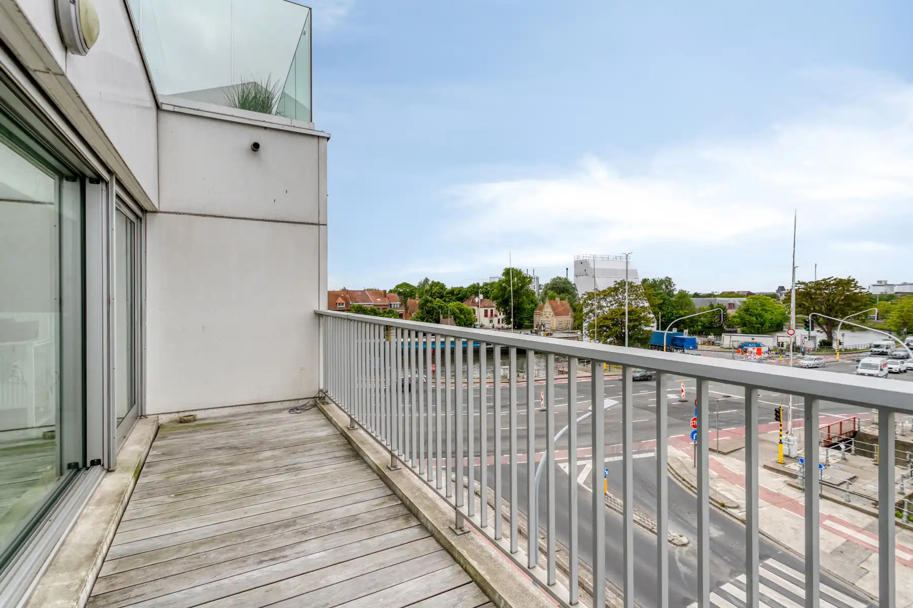 Appartement langs de Damse Vaart met terras en staanplaats foto 6