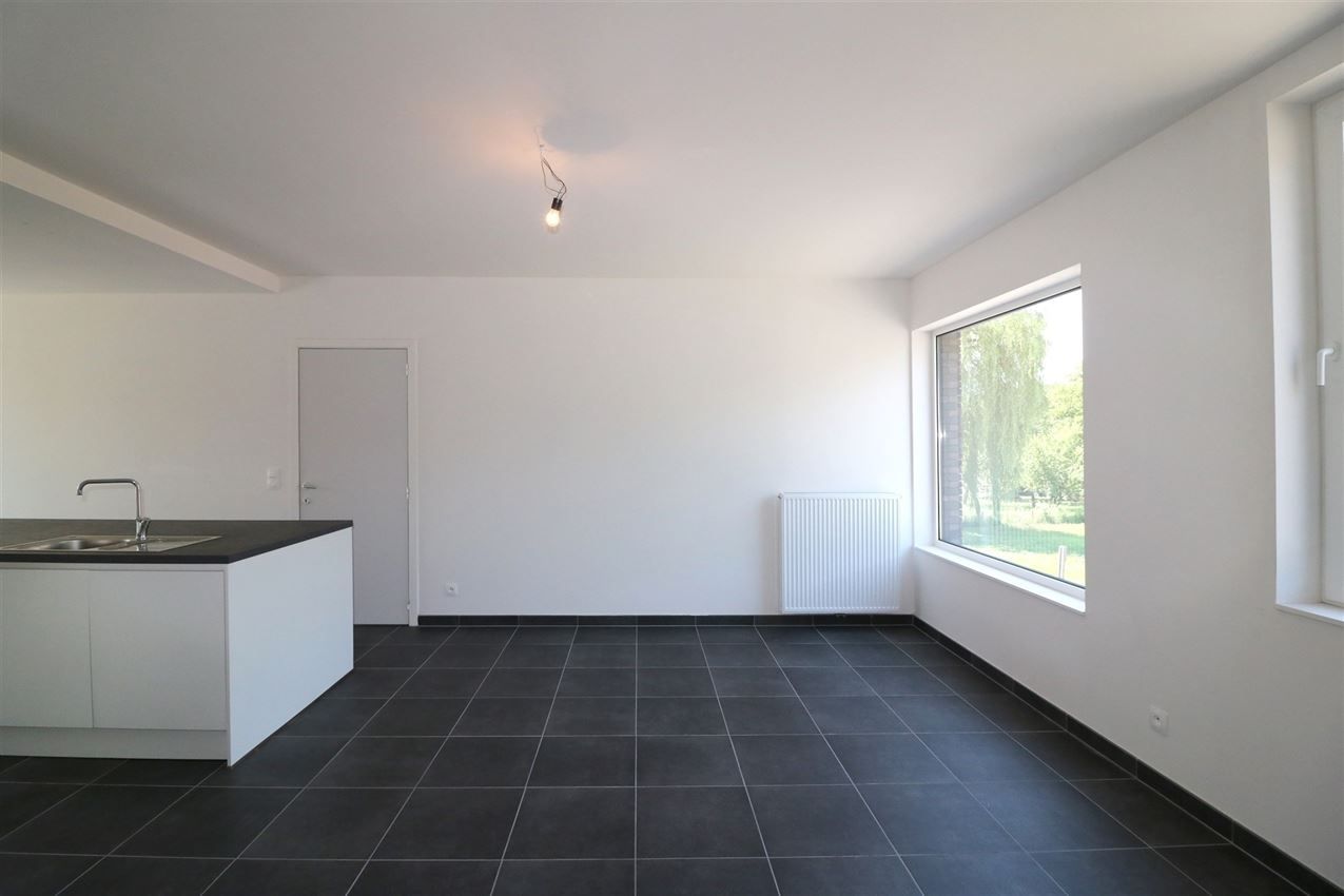 108m², zuidterras foto 8
