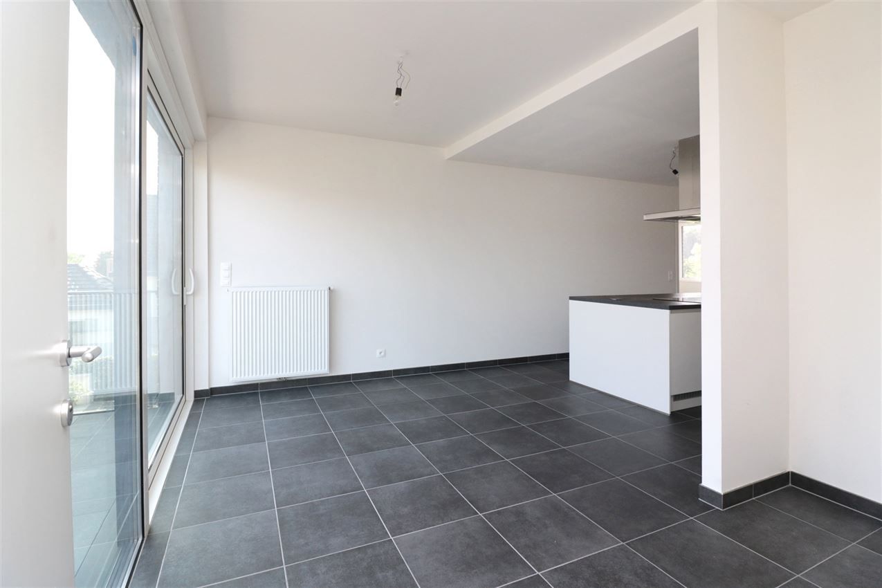 108m², zuidterras, mogelijk bijkomende aankoop parking foto 8